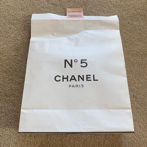 Chanel No 5 Chanel factory Paris New York gift bag with sticker